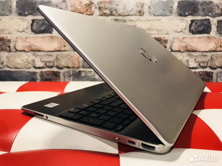 Мощный HP 8 ядер Core i5-1035G4 256Gb SSD FullHD