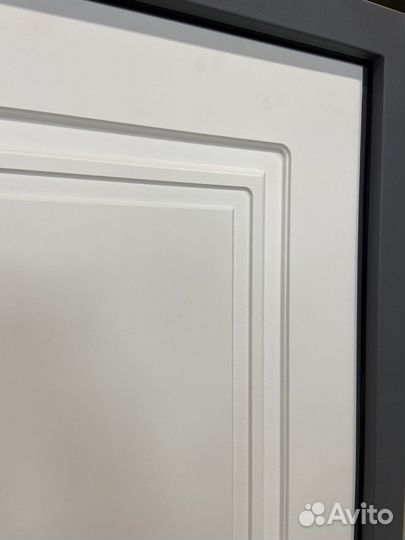 Дверь входная металлическая с терморазрывом