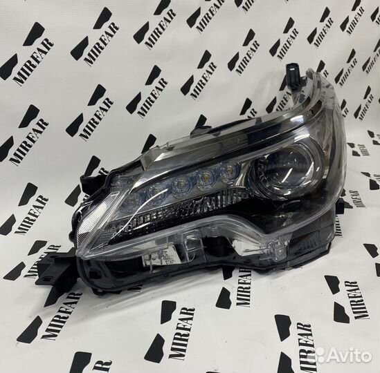 Фара левая Toyota Fortuner 2 2015-2020 Bi-beam Led