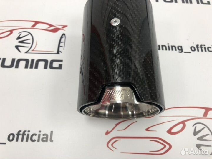 Насадка BMW M карбон c перфорацией одинарная 89 мм