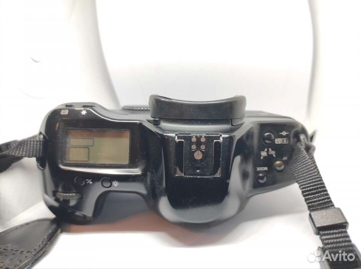 Canon EOS 1N Зеркальный пленочный фотоаппарат