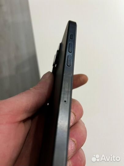 iPhone 15 Pro, 128 ГБ