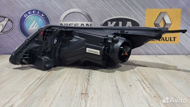 Фара Kia RIO 3 Прав