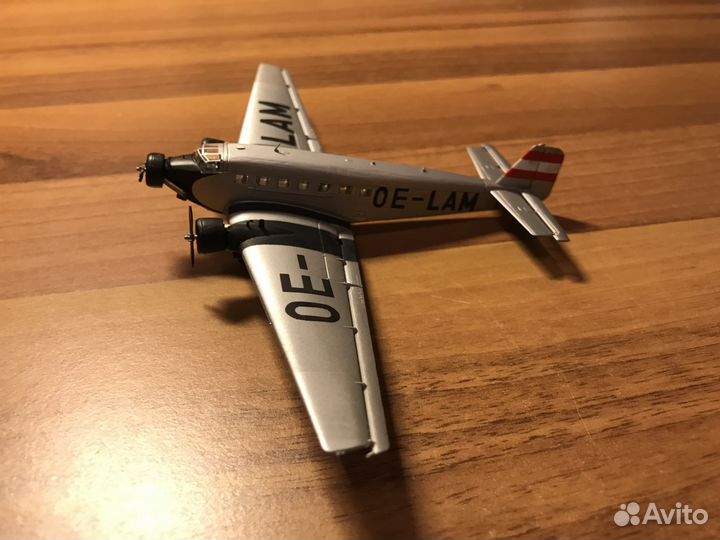 2 Модели самолетов Herpa