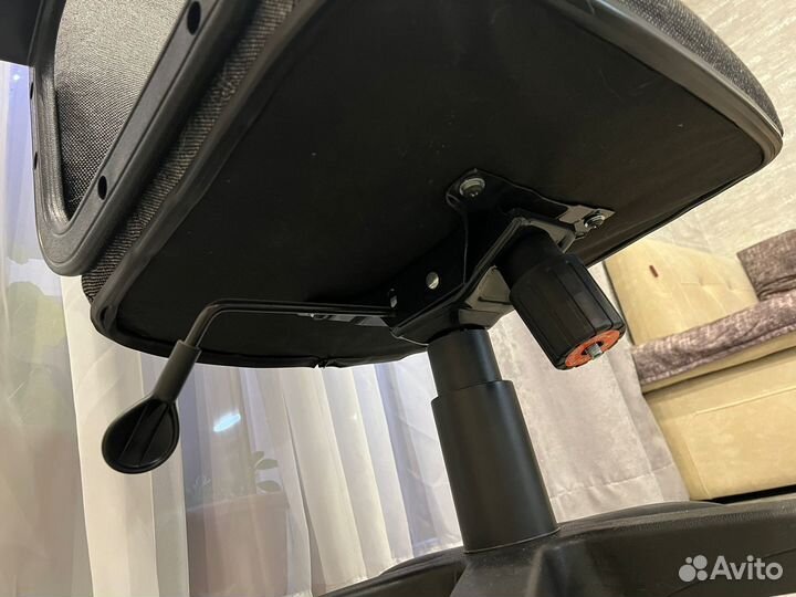 Компьютерное кресло