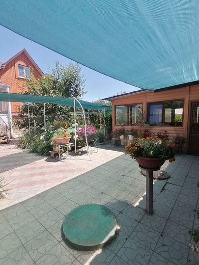 Коттедж 370 м² на участке 20 сот.