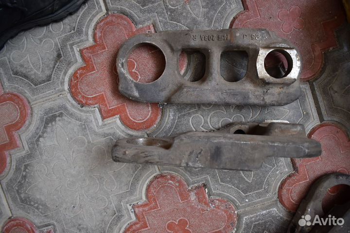 Звено гусеничной цепи HS203A R