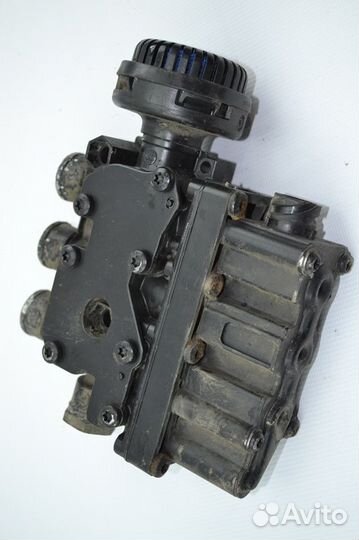 Главный кран уровня пола volvo FH16 (01.93)