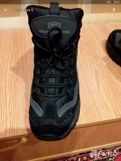 Стильные кроссовки новые 40 размер