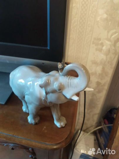 Фарфоровый слон лфз СССР пара