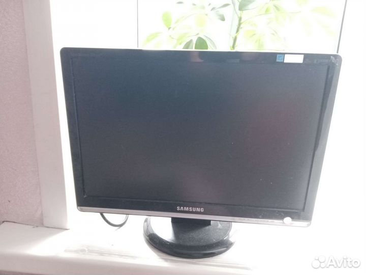 Монитор Samsung 19 дюймов 75гц