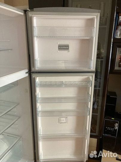 Холодильник Toshiba