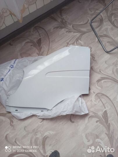 Крыло переднее левая от газели