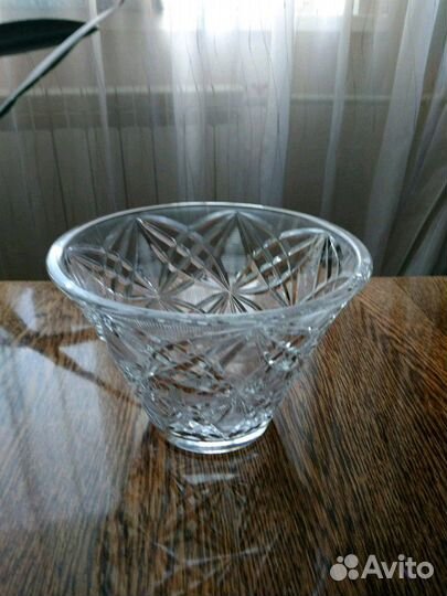 Хрустальная ваза