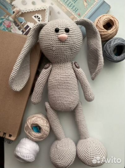Вязаная игрушка зайчик тильда