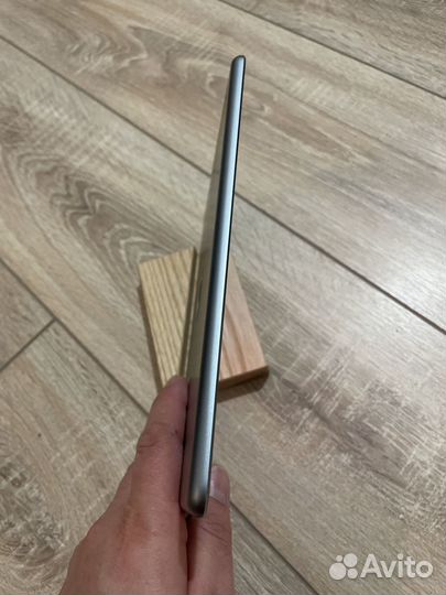 iPad air 1 поколения 64gb