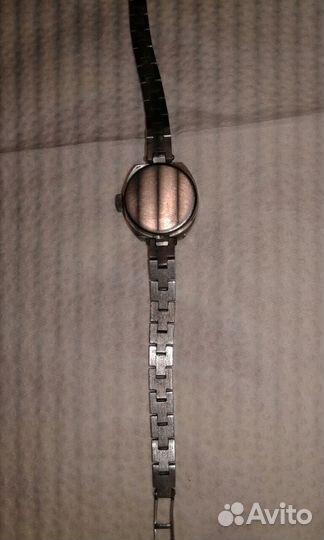 Часы разные продам