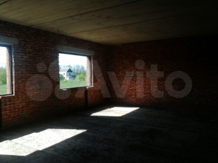 Дом 215 м² на участке 10 сот.