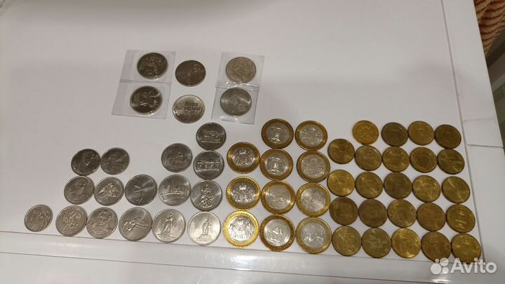 Коллекция монет (1, 2,5,10 и 25 руб)