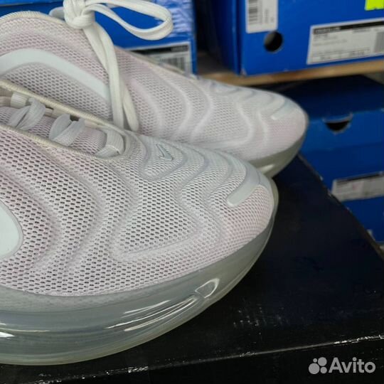 Оригинал 9,5 US Nike Air Max 720