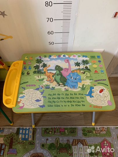 Детский столик