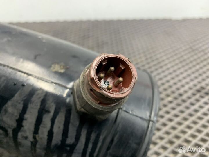 81082010404 Патрубок воздушного фильтра