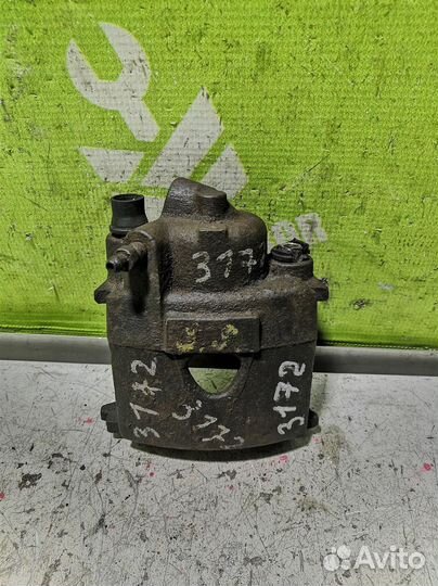 Суппорт передний правый Фольксваген Гольф 2 Джет