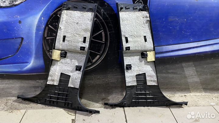 Обшивки центральной стойки BMW 5 series E60