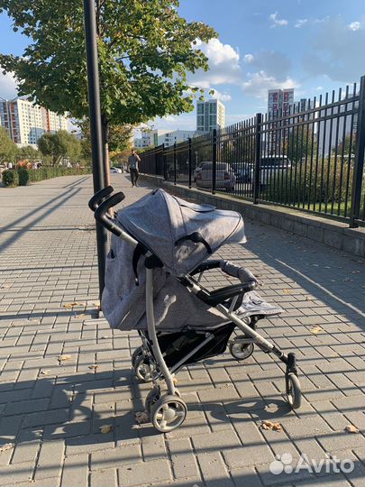 Прогулочная коляска- трость