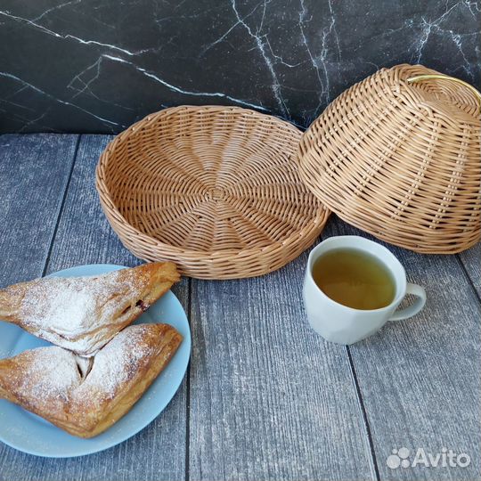 Хлебница клош плетеная