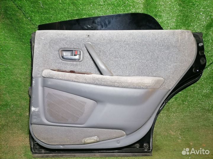 Дверь задняя правая Toyota Crown Majesta JZS157 Пу