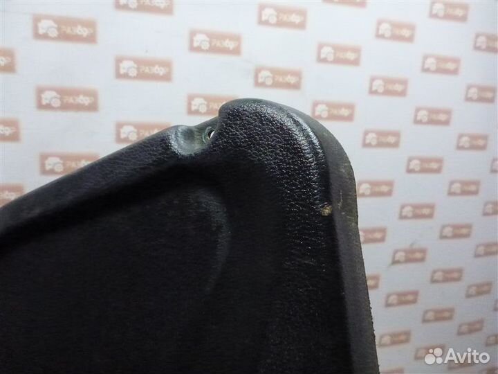 Обшивка двери задняя правая Chevrolet Niva 21236