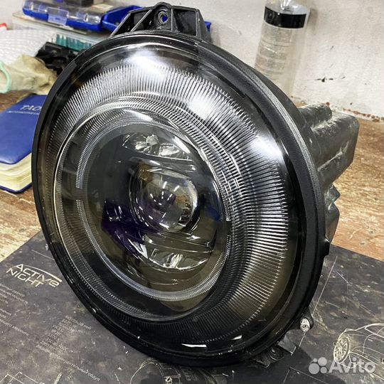 Стекло для фары Mercedes G W463 (2006-2018)