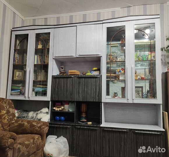 Стенка в гостиную