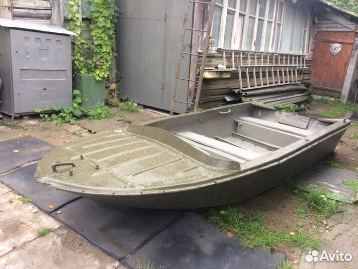 Лодка янтарь