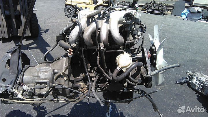 Двигатель в сборе двс toyota noah SR50 3S-FE