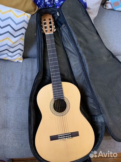 Гитара Yamaha c40m