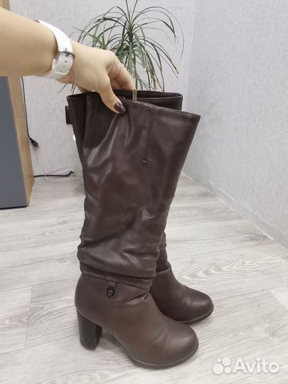 Зимние женские сапоги 38