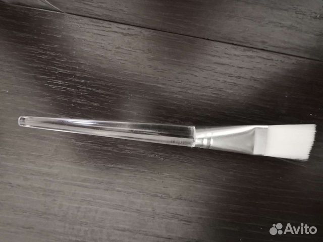 Кисть для нанесения масок