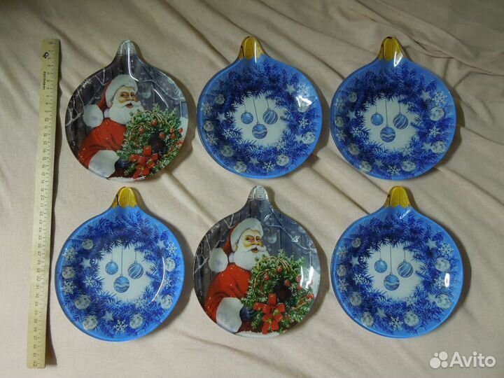 Блюдца новогодние комплект