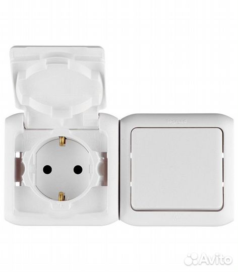 Блок выключателя с розеткой Quteo 782318 одноклави