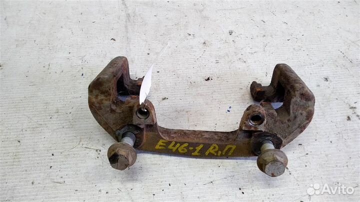 Скоба суппорта переднего BMW 3 Е46 98-05г