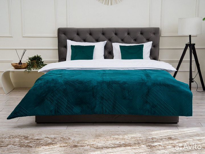 Кровать новая. цена за полный комплект