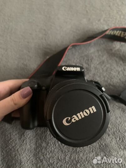 Зеркальный фотоаппарат