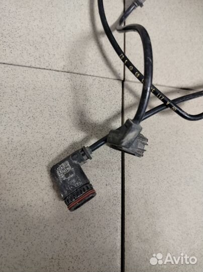 Датчик износа колодок Mercedes W211