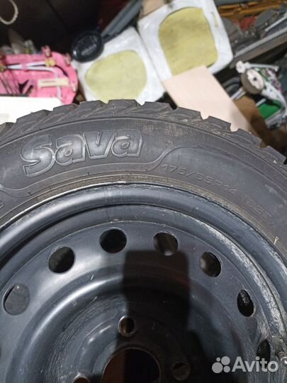 Sava Eskimo Stud 17.5/6 R14
