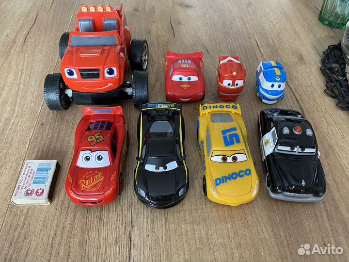 Машинки Вспыш и Тачки