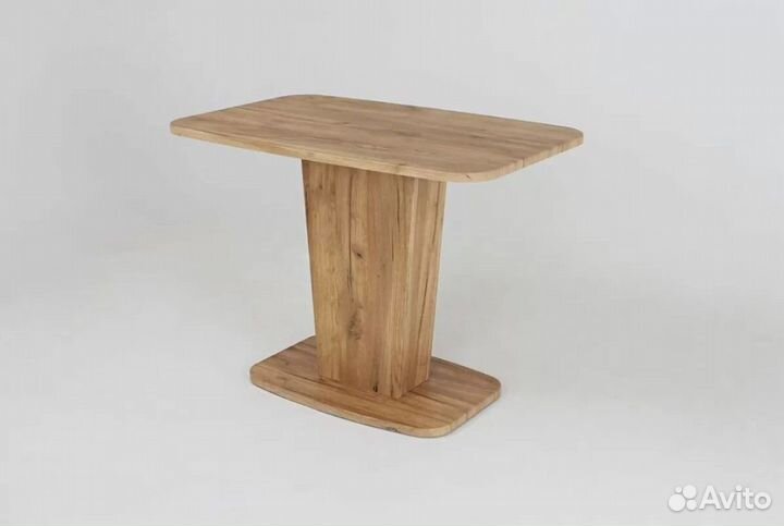 Стол обеденный