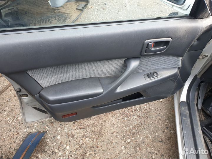 Карты дверей обшивки toyota camry vista sv40