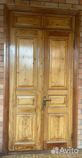 Двери межкомнатные деревянные